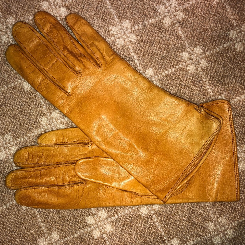Yellow Coach Gloves